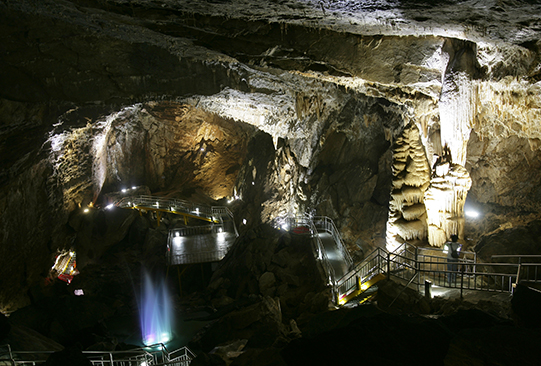 화암동굴