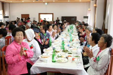 제40회 어버이날 기념 화암면 경로잔치 개최